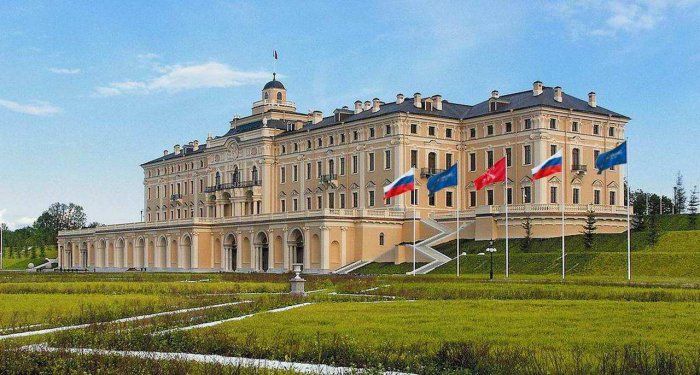 Константиновский дворец 